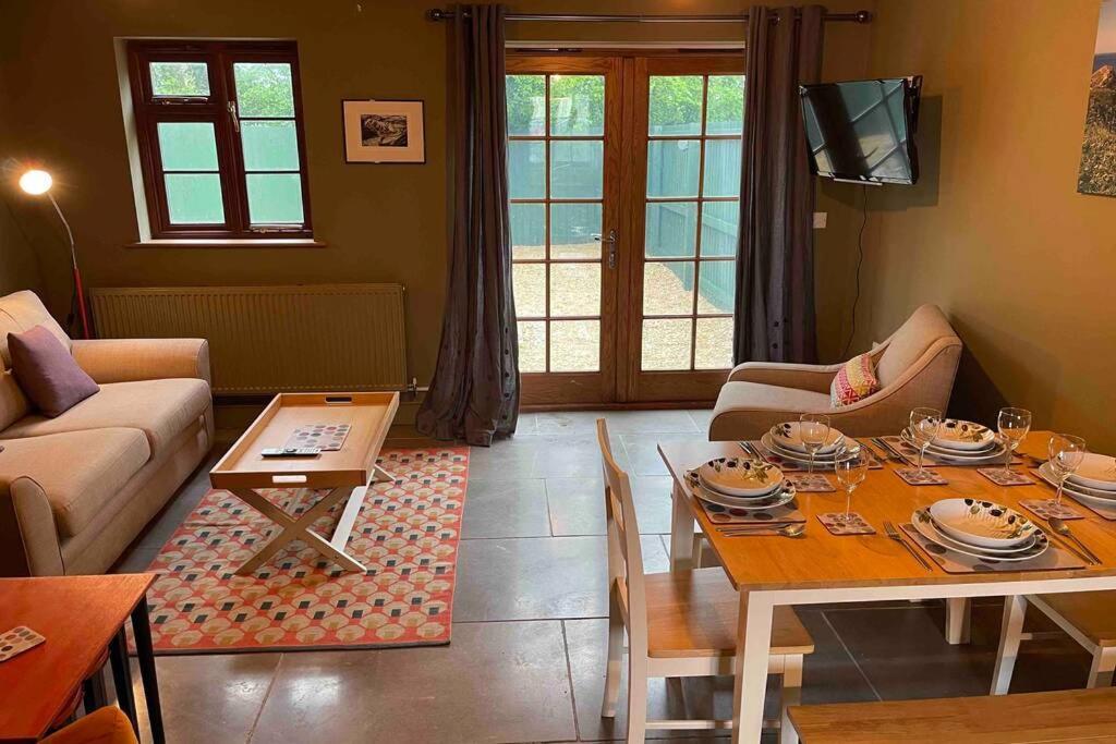 Cottage With Hot Tub In Pembrokeshire 哈佛威斯特 外观 照片